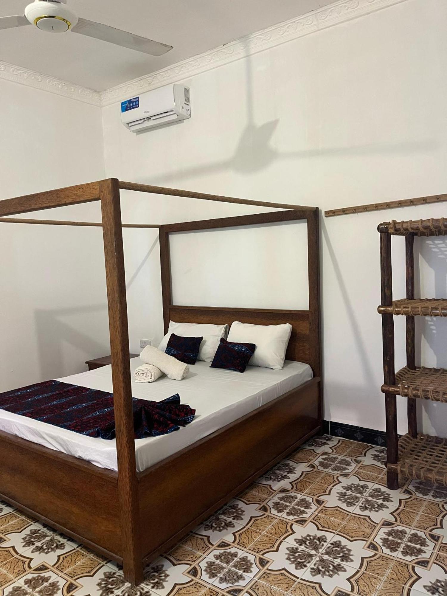 Fish House Nungwi Bed & Breakfast Bagian luar foto