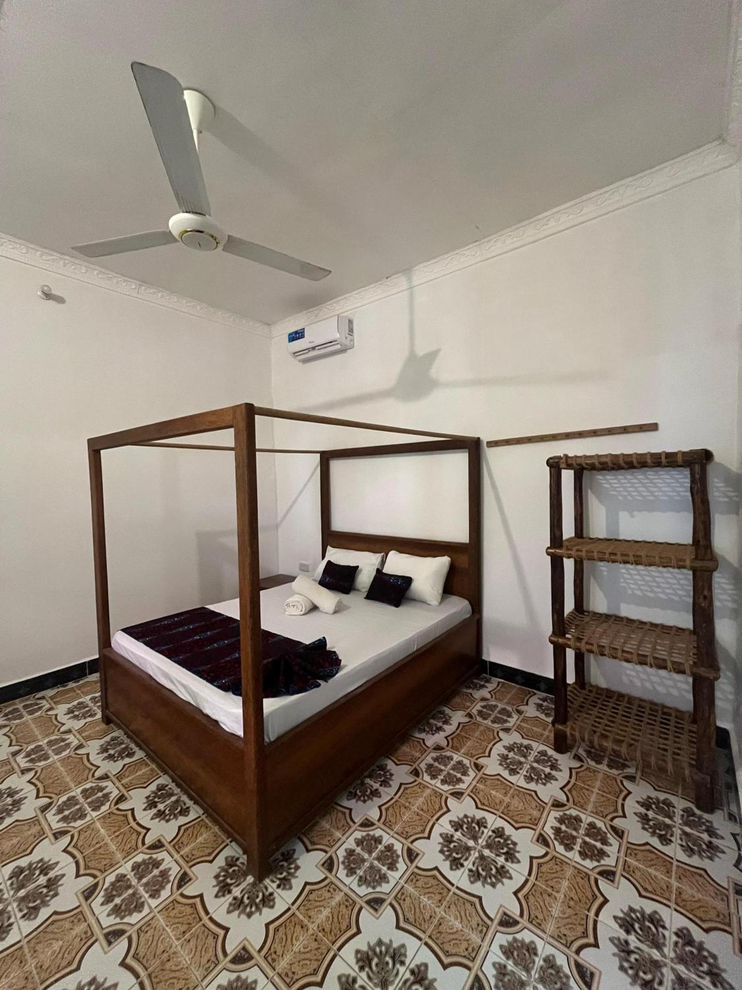 Fish House Nungwi Bed & Breakfast Bagian luar foto