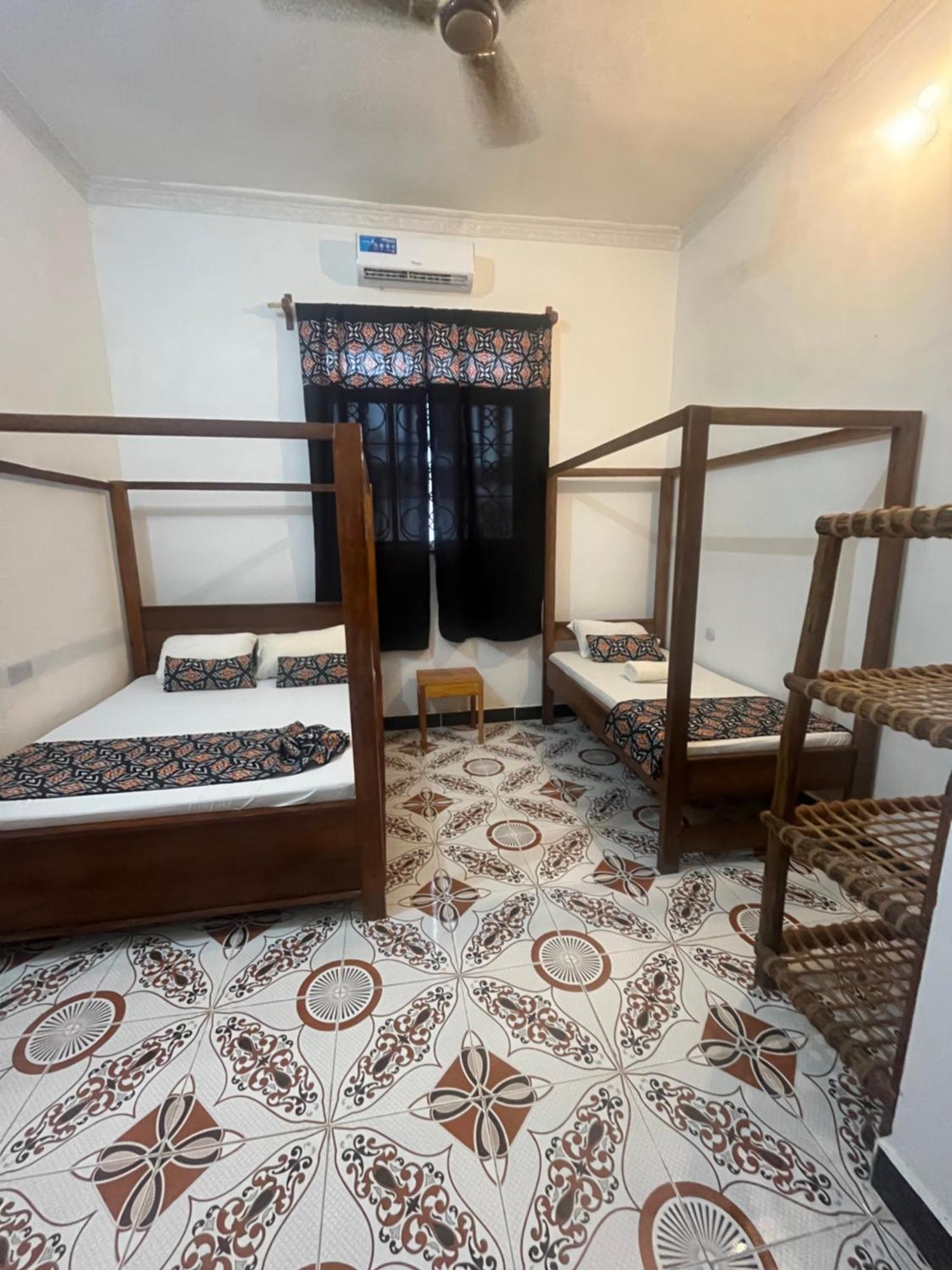 Fish House Nungwi Bed & Breakfast Bagian luar foto